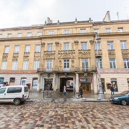 Австрійська Квартира В Центрі На Вулиці Михальчука 5 Lviv Kültér fotó