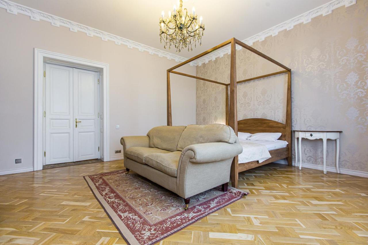 Австрійська Квартира В Центрі На Вулиці Михальчука 5 Lviv Kültér fotó