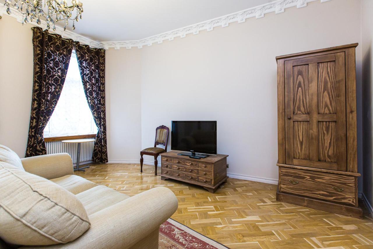 Австрійська Квартира В Центрі На Вулиці Михальчука 5 Lviv Kültér fotó