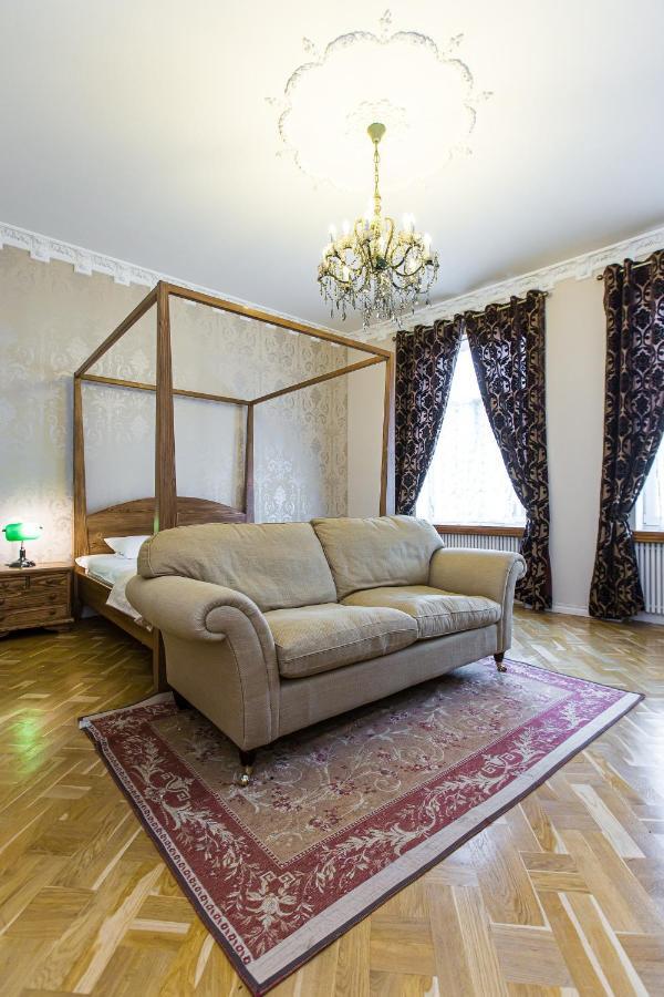 Австрійська Квартира В Центрі На Вулиці Михальчука 5 Lviv Kültér fotó