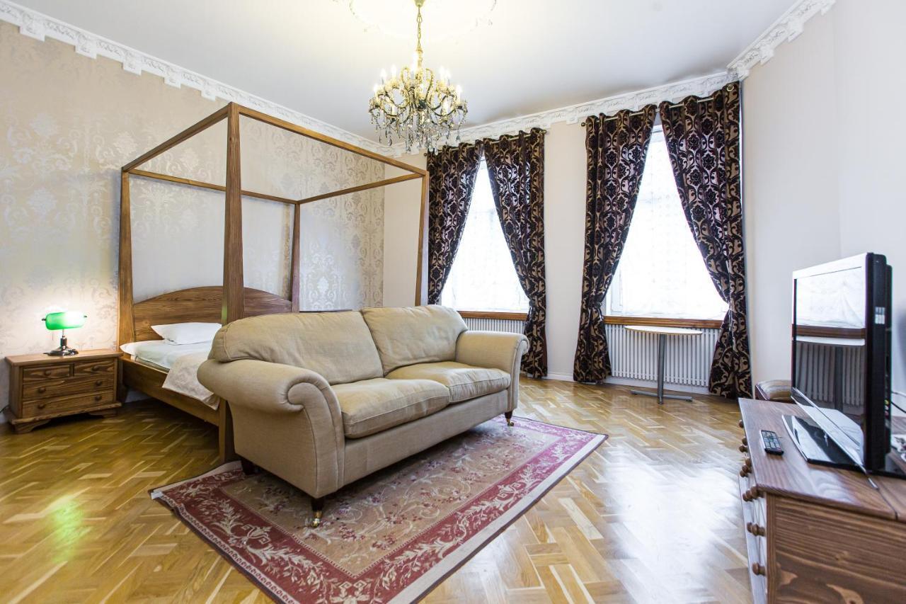 Австрійська Квартира В Центрі На Вулиці Михальчука 5 Lviv Kültér fotó