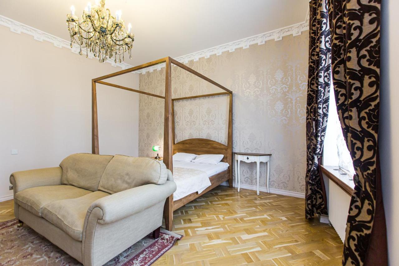 Австрійська Квартира В Центрі На Вулиці Михальчука 5 Lviv Kültér fotó